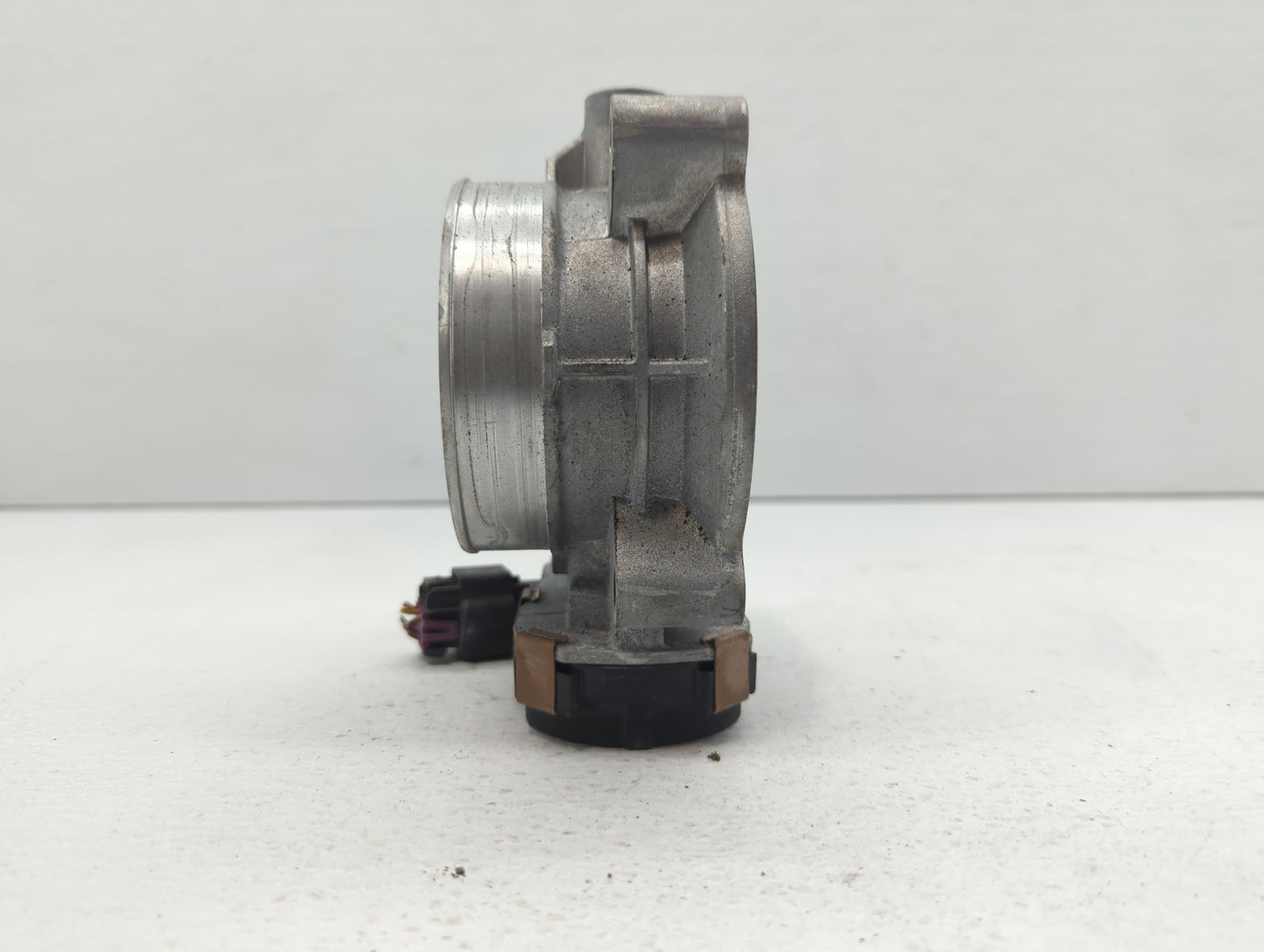 2006-2011 Cadillac Dts Throttle Body P/N:RME87-2 12602800, RME87 Fits Fits 2006 2007 2008 2009 2010 2011 OEM Used Auto Parts