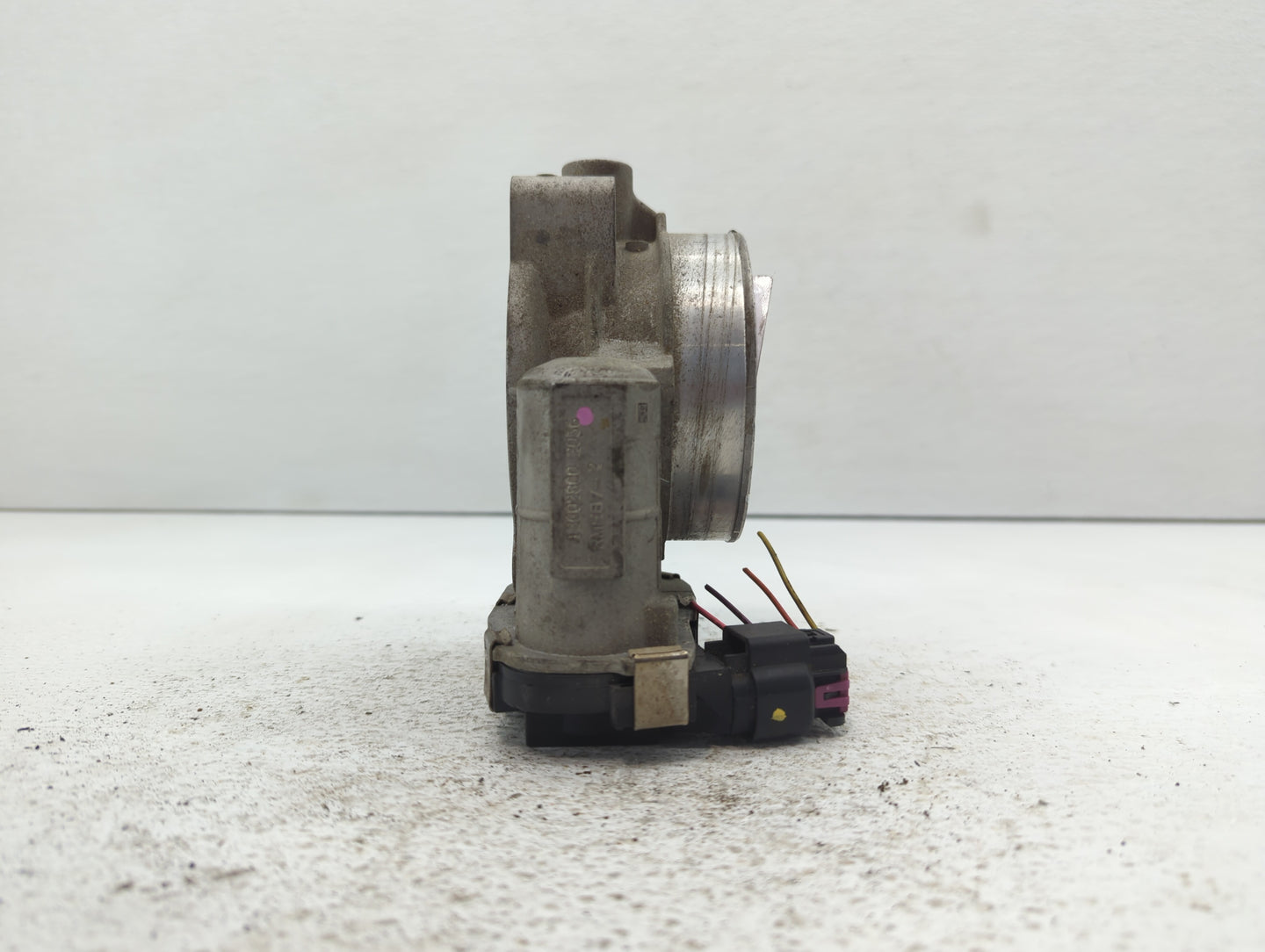 2006-2011 Cadillac Dts Throttle Body P/N:RME87-2 12602800, RME87 Fits Fits 2006 2007 2008 2009 2010 2011 OEM Used Auto Parts