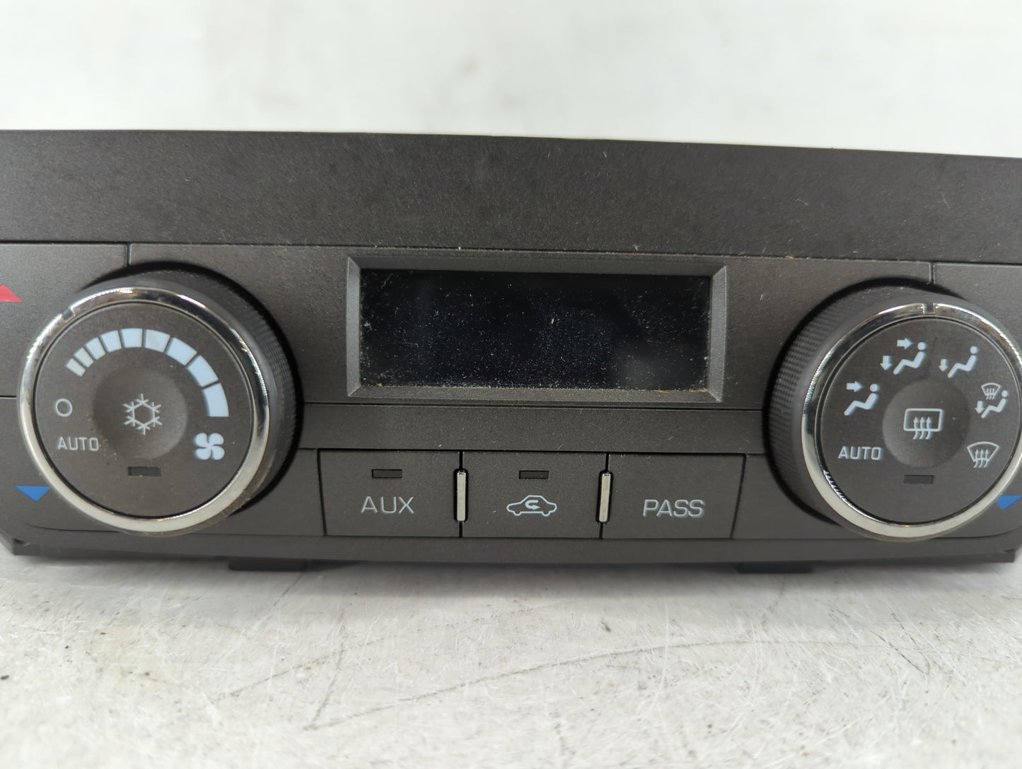 2007-2011 Cadillac Dts Climate Control Module Temperature AC/Heater Replacement P/N:15791557 MX237000-2052 Fits OEM Used Aut