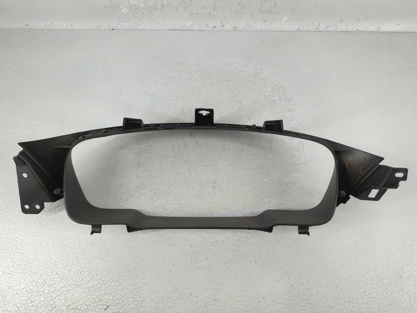 2008 Cadillac Dts Radio Climate Panel Bezel - Oemusedautoparts1.com