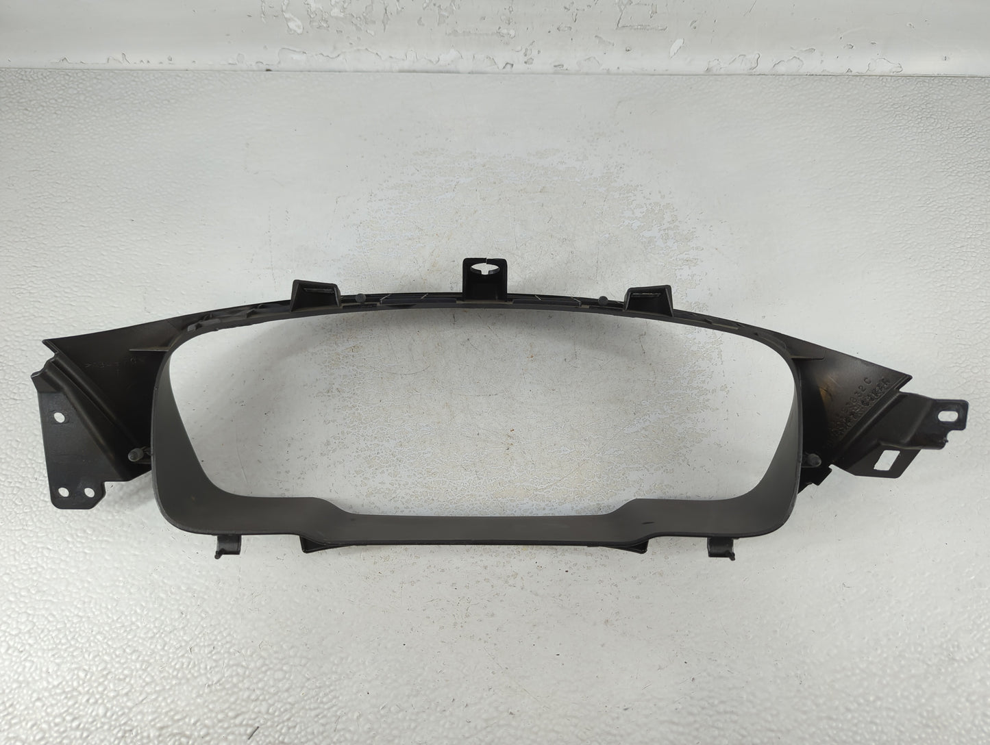 2008 Cadillac Dts Radio Climate Panel Bezel - Oemusedautoparts1.com