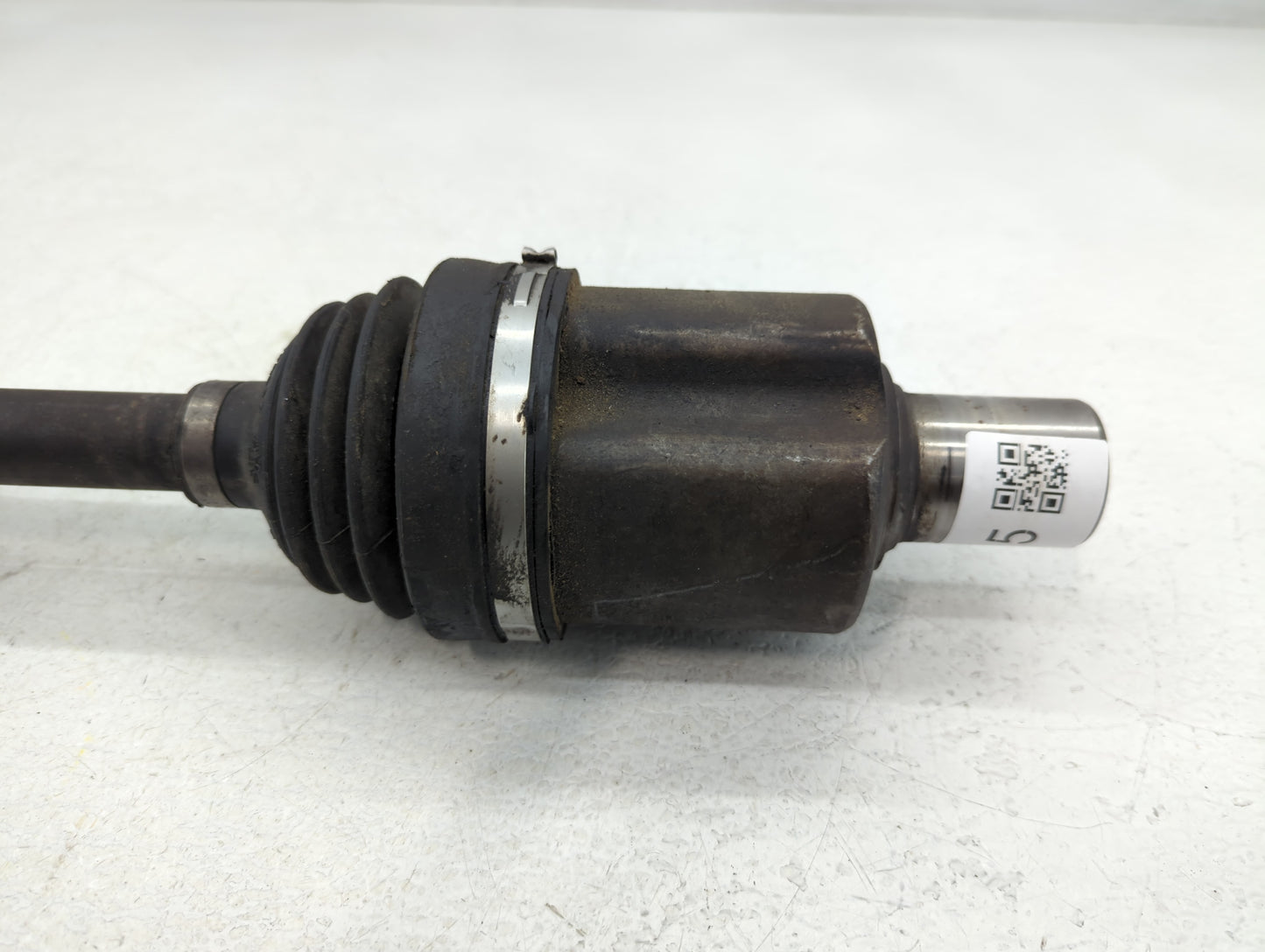 2006-2011 Cadillac Dts Axle Shaft Front Driver Cv C/v - Oemusedautoparts1.com