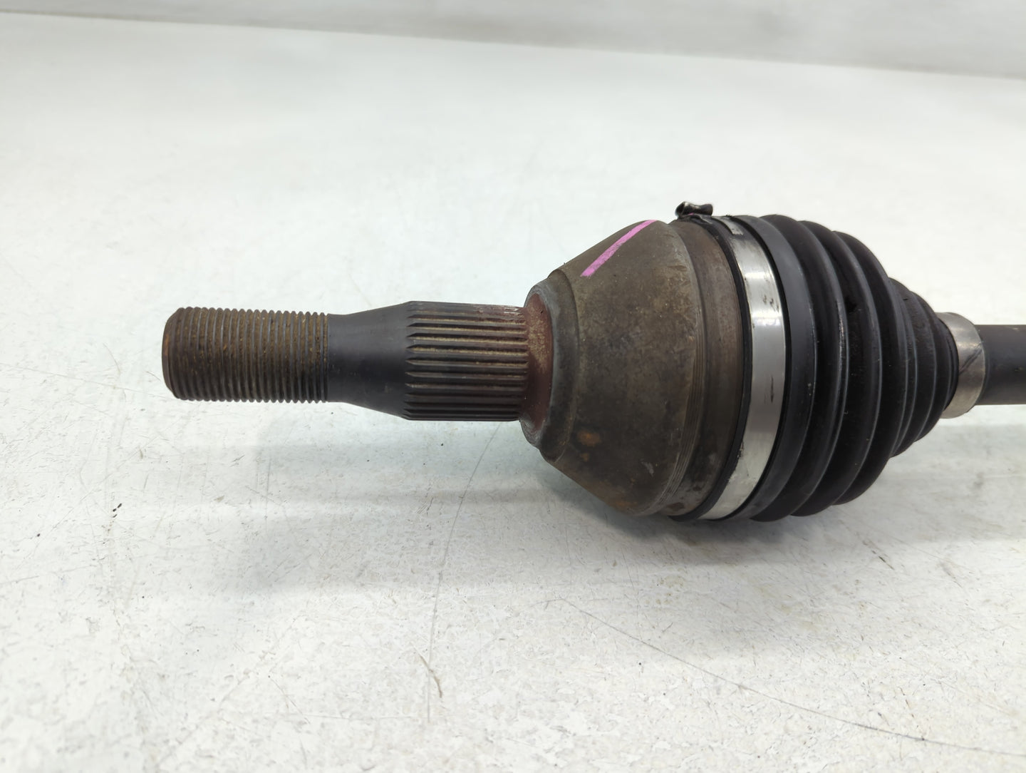 2006-2011 Cadillac Dts Axle Shaft Front Driver Cv C/v - Oemusedautoparts1.com