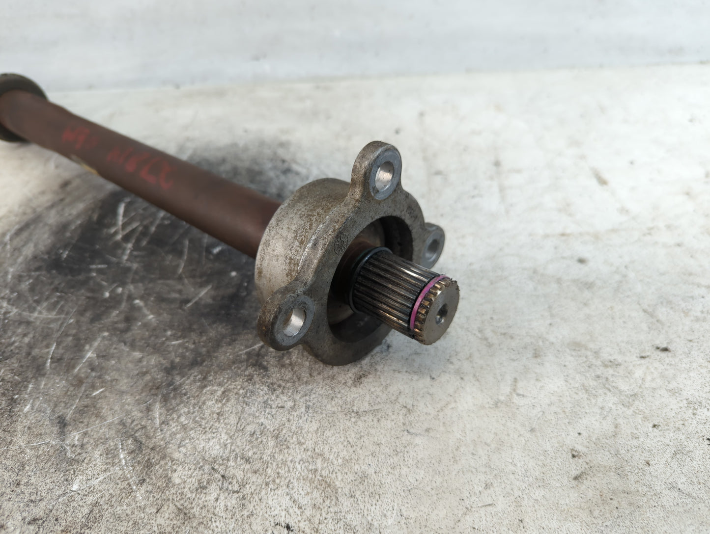 2006-2011 Cadillac Dts Axle Shaft Front Passenger Cv C/v - Oemusedautoparts1.com