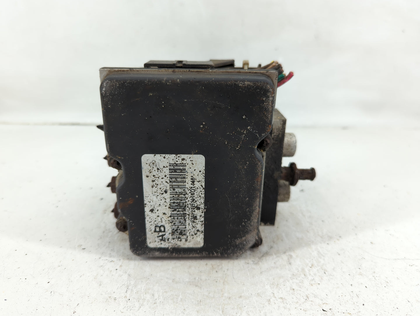 2008 Cadillac Escalade ABS Pump Control Module Replacement Fits OEM Used Auto Parts - Oemusedautoparts1.com