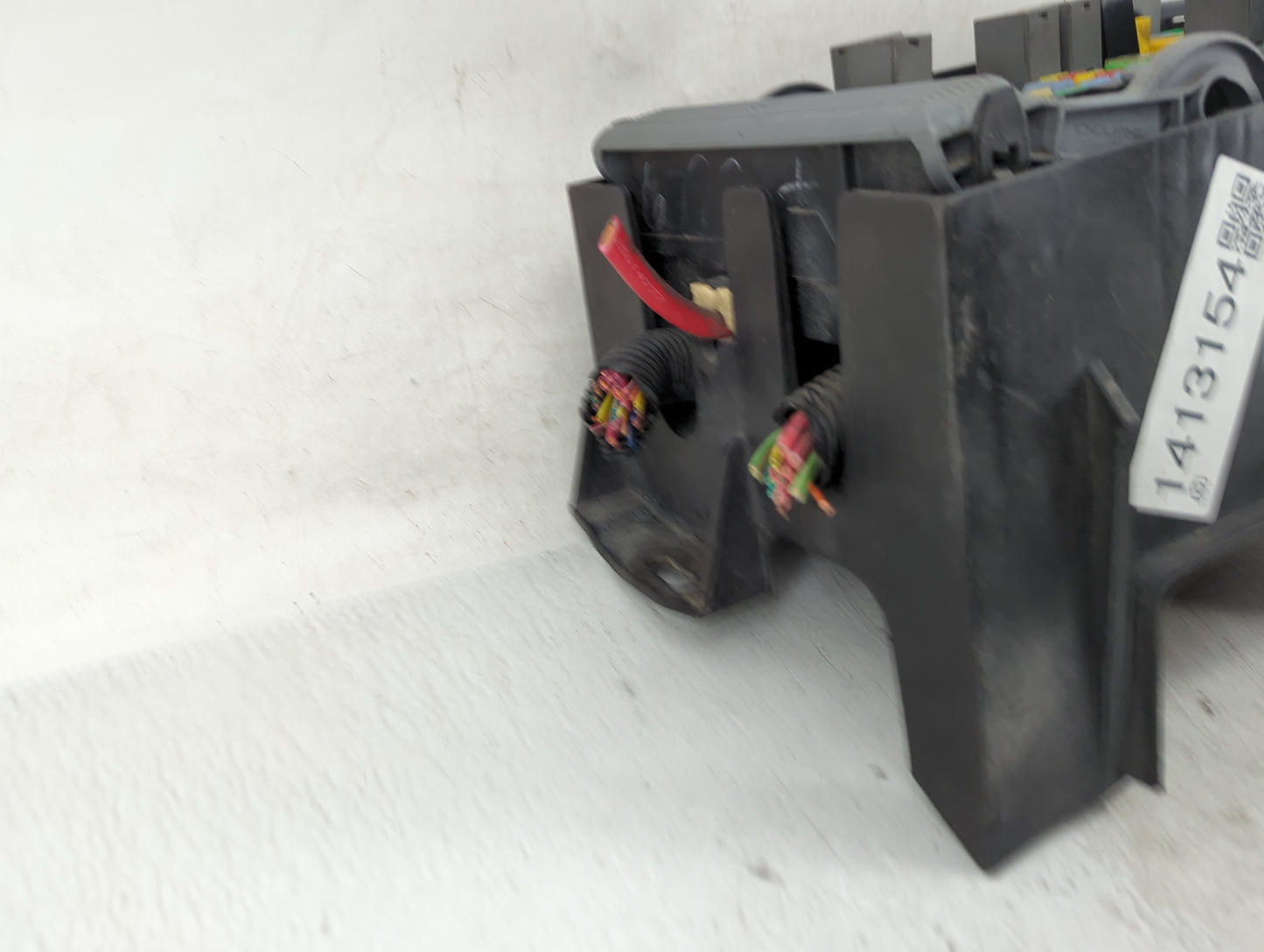 2008-2009 Cadillac Escalade Fusebox Fuse Box Panel Relay Module Fits Fits 2007 2008 2009 OEM Used Auto Parts - Oemusedautopa