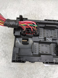 2008-2009 Cadillac Escalade Fusebox Fuse Box Panel Relay Module P/N:25905681_02 Fits Fits 2007 2008 2009 OEM Used Auto Parts