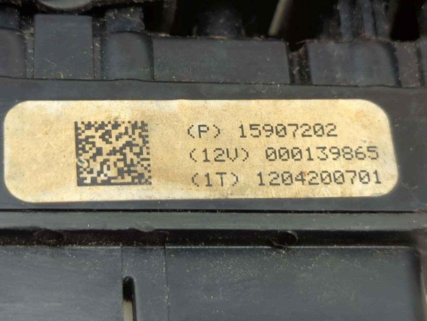 2007-2008 Cadillac Escalade Master Power Window Switch Replacement Driver Side Left P/N:15907202 Fits Fits 2007 2008 OEM Use