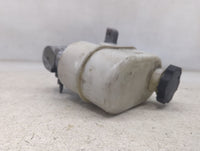 2007-2008 Cadillac Escalade Brake Master Cylinder - Oemusedautoparts1.com