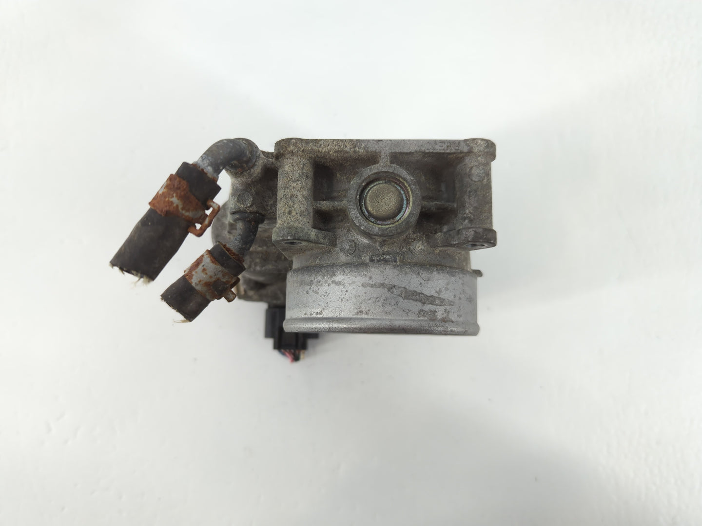 2007-2008 Cadillac Escalade Throttle Body P/N:PBT GF40 Fits Fits 2006 2007 2008 2009 OEM Used Auto Parts - Oemusedautoparts1