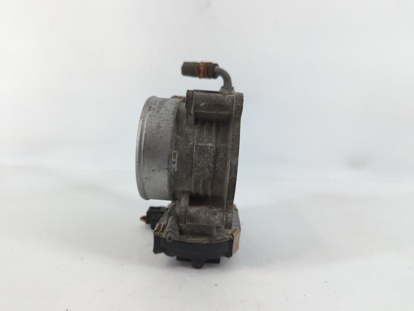 2007-2008 Cadillac Escalade Throttle Body P/N:PBT GF40 Fits Fits 2006 2007 2008 2009 OEM Used Auto Parts - Oemusedautoparts1