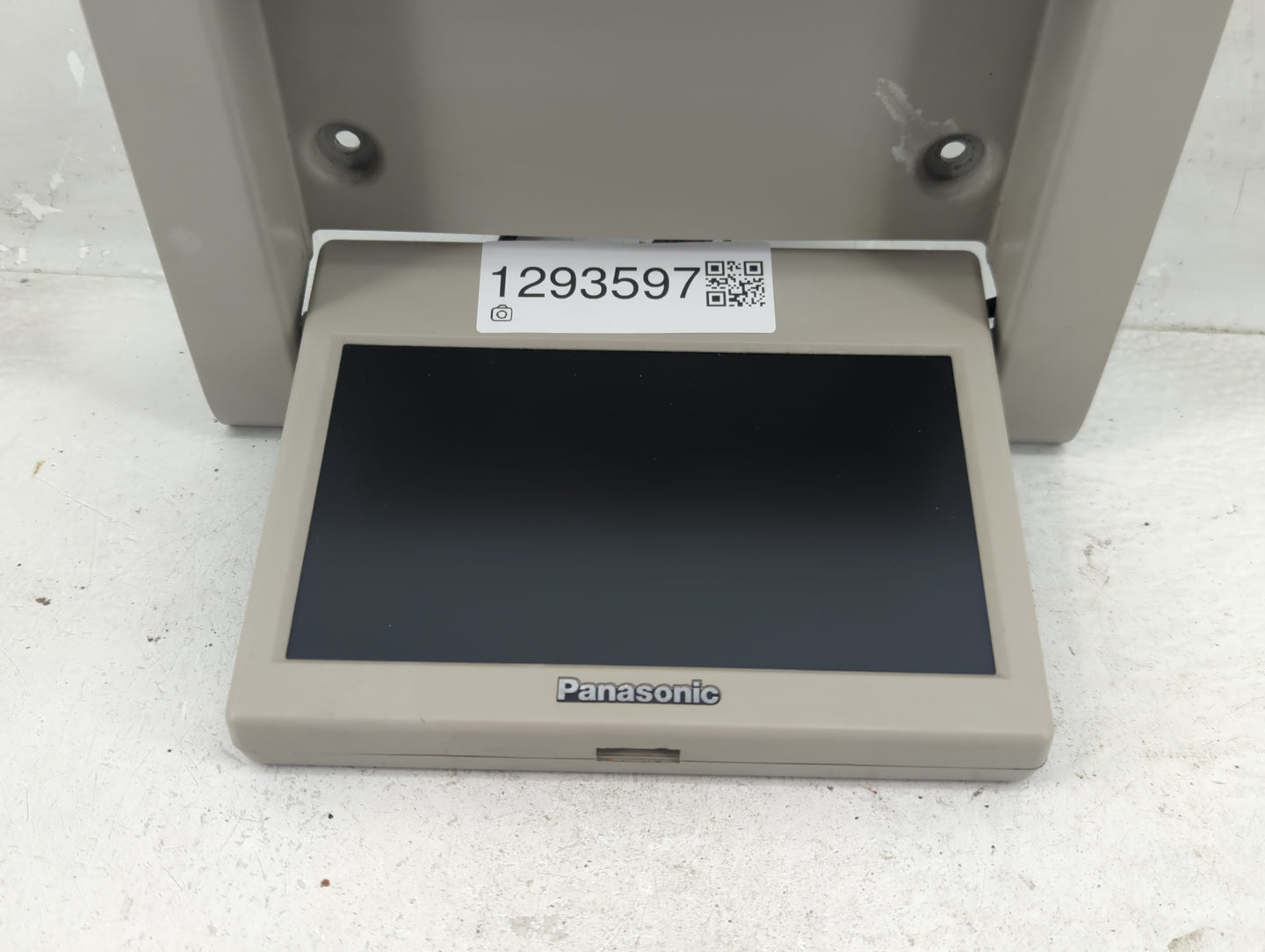 2007-2014 Cadillac Escalade Esv Information Display Screen - Oemusedautoparts1.com