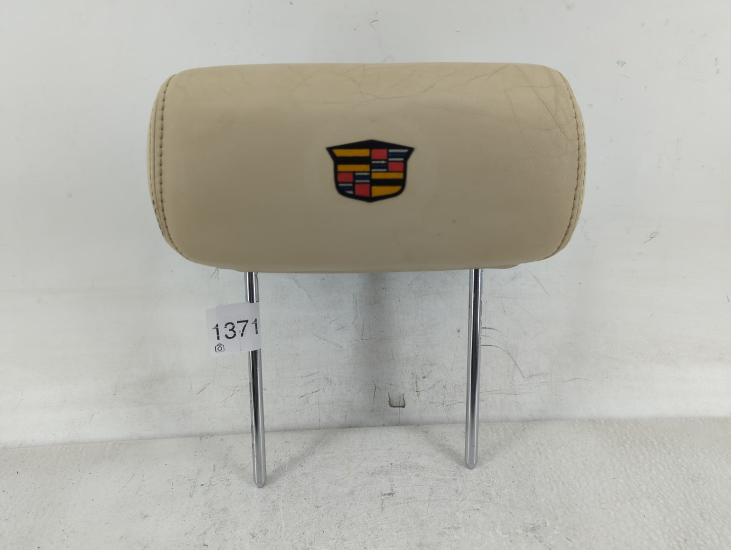 2007-2008 Cadillac Escalade Esv Headrest Head Rest Rear Center Seat Fits Fits 2007 2008 OEM Used Auto Parts - Oemusedautopar