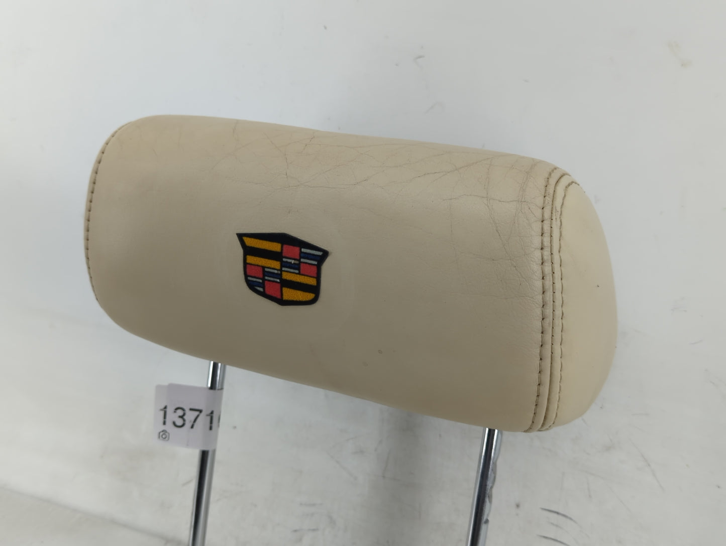 2007-2008 Cadillac Escalade Esv Headrest Head Rest Rear Center Seat Fits Fits 2007 2008 OEM Used Auto Parts - Oemusedautopar