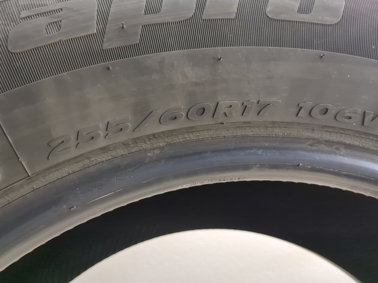 Used Tire 255/60R17 HANKOOK DYNAPRO HP2 106V - Tread Depth 8/32 - Oemusedautoparts1.com