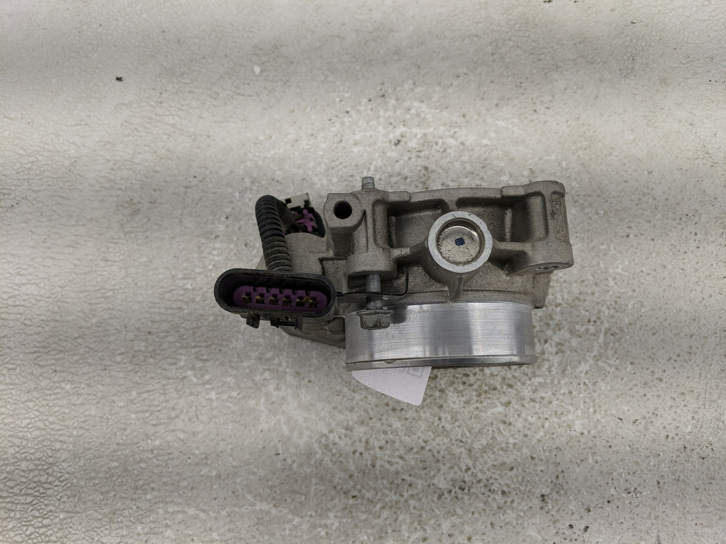 2007-2011 Cadillac Srx Throttle Body Fits Fits 2007 2008 2009 2010 2011 2012 OEM Used Auto Parts - Oemusedautoparts1.com