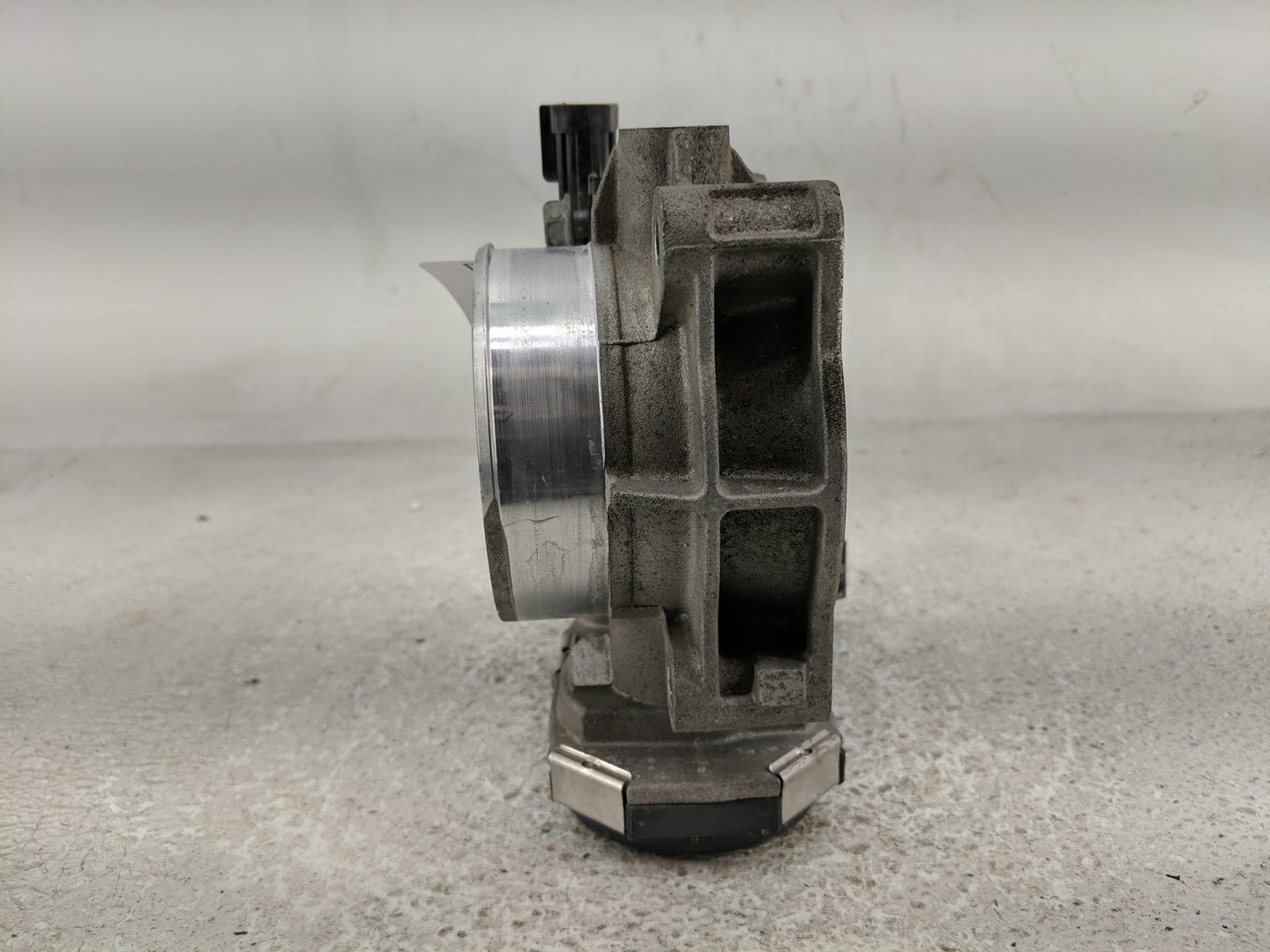 2007-2011 Cadillac Srx Throttle Body Fits Fits 2007 2008 2009 2010 2011 2012 OEM Used Auto Parts - Oemusedautoparts1.com
