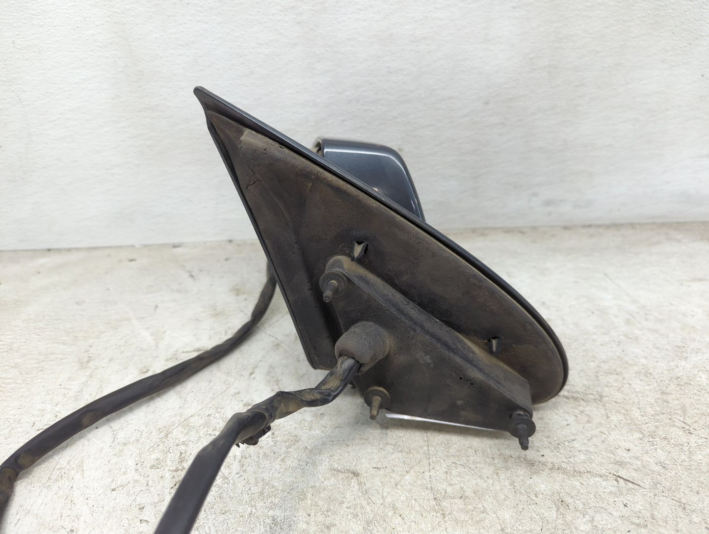 2004-2009 Cadillac Srx Driver Side View Mirror - Left Door Mirror OEM Used - Oemusedautoparts1.com