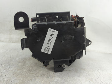 2008 Cadillac Srx Fusebox Fuse Box Panel Relay Module P/N:25822670 Fits OEM Used Auto Parts - Oemusedautoparts1.com