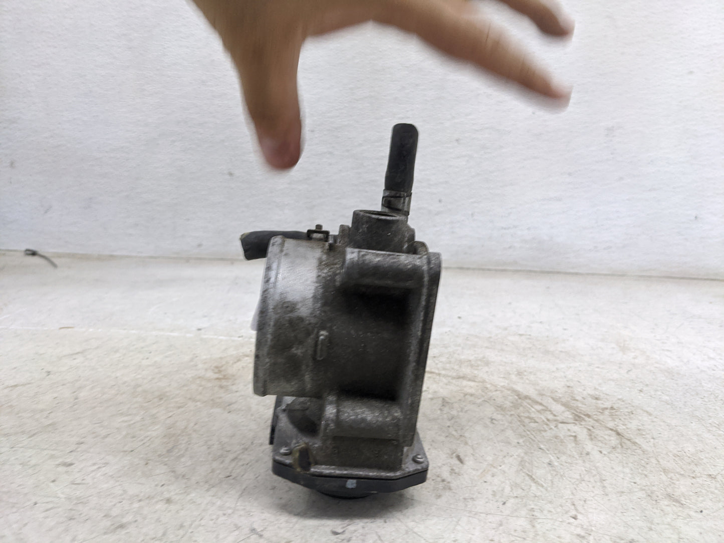 2008 Cadillac Srx Throttle Body Fits OEM Used Auto Parts - Oemusedautoparts1.com