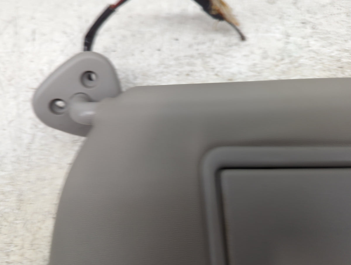 2004-2009 Cadillac Srx Sun Visor Shade Replacement Driver Left Mirror Fits Fits 2004 2005 2006 2007 2008 2009 OEM Used Auto 