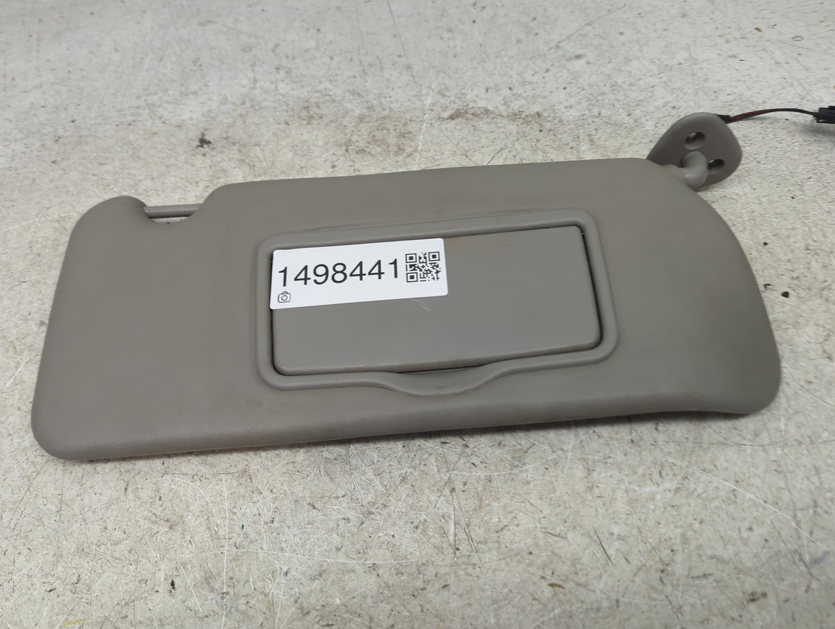 2008 Cadillac Srx Sun Visor Shade Replacement Passenger Right Mirror Fits OEM Used Auto Parts - Oemusedautoparts1.com