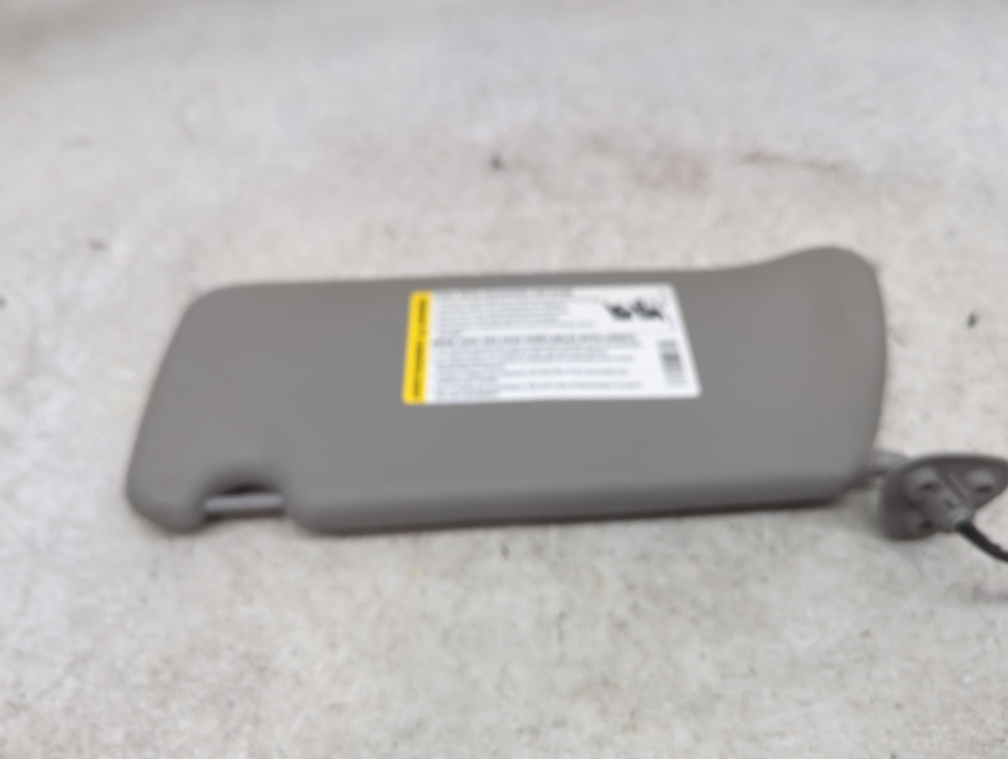 2008 Cadillac Srx Sun Visor Shade Replacement Passenger Right Mirror Fits OEM Used Auto Parts - Oemusedautoparts1.com
