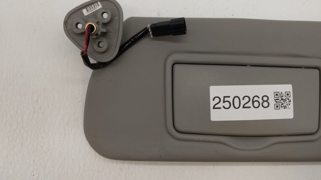 2007-2009 Cadillac Srx Sun Visor Shade Replacement Driver Left Mirror Fits Fits 2007 2008 2009 OEM Used Auto Parts - Oemused