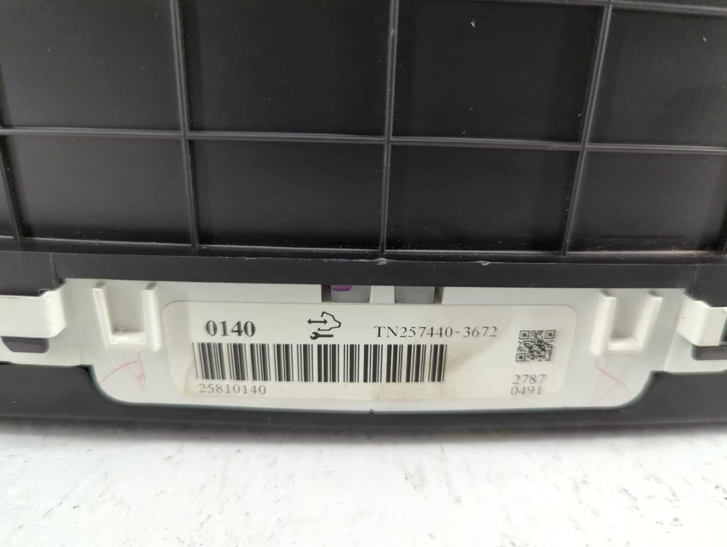 2008-2009 Cadillac Srx Instrument Cluster Speedometer Gauges P/N:25810140 25961448, 25904017, 25961448 Fits Fits 2008 2009 O