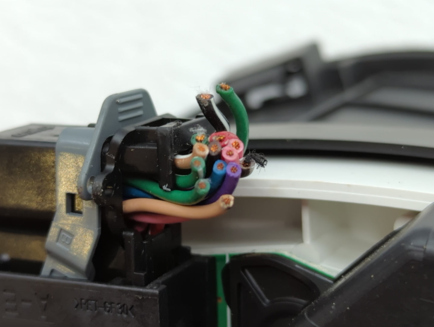 2008-2009 Cadillac Srx Instrument Cluster Speedometer Gauges P/N:25810140 25961448, 25904017, 25961448 Fits Fits 2008 2009 O