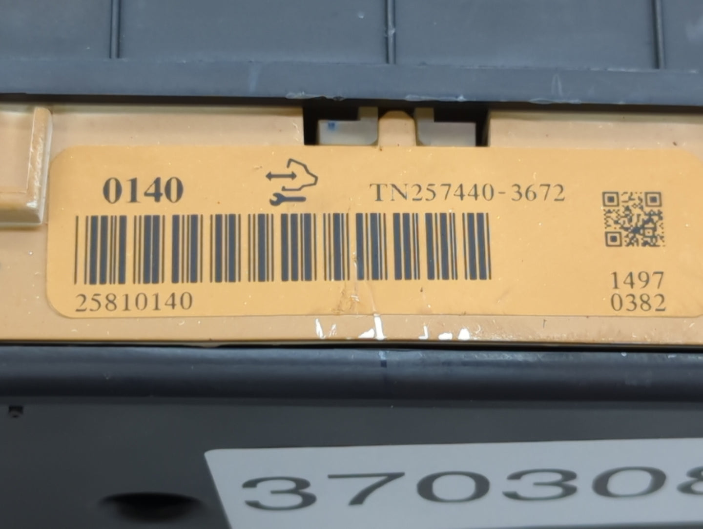 2008-2009 Cadillac Srx Instrument Cluster Speedometer Gauges P/N:25810140 25961448, 25904017, 25961448 Fits Fits 2008 2009 O