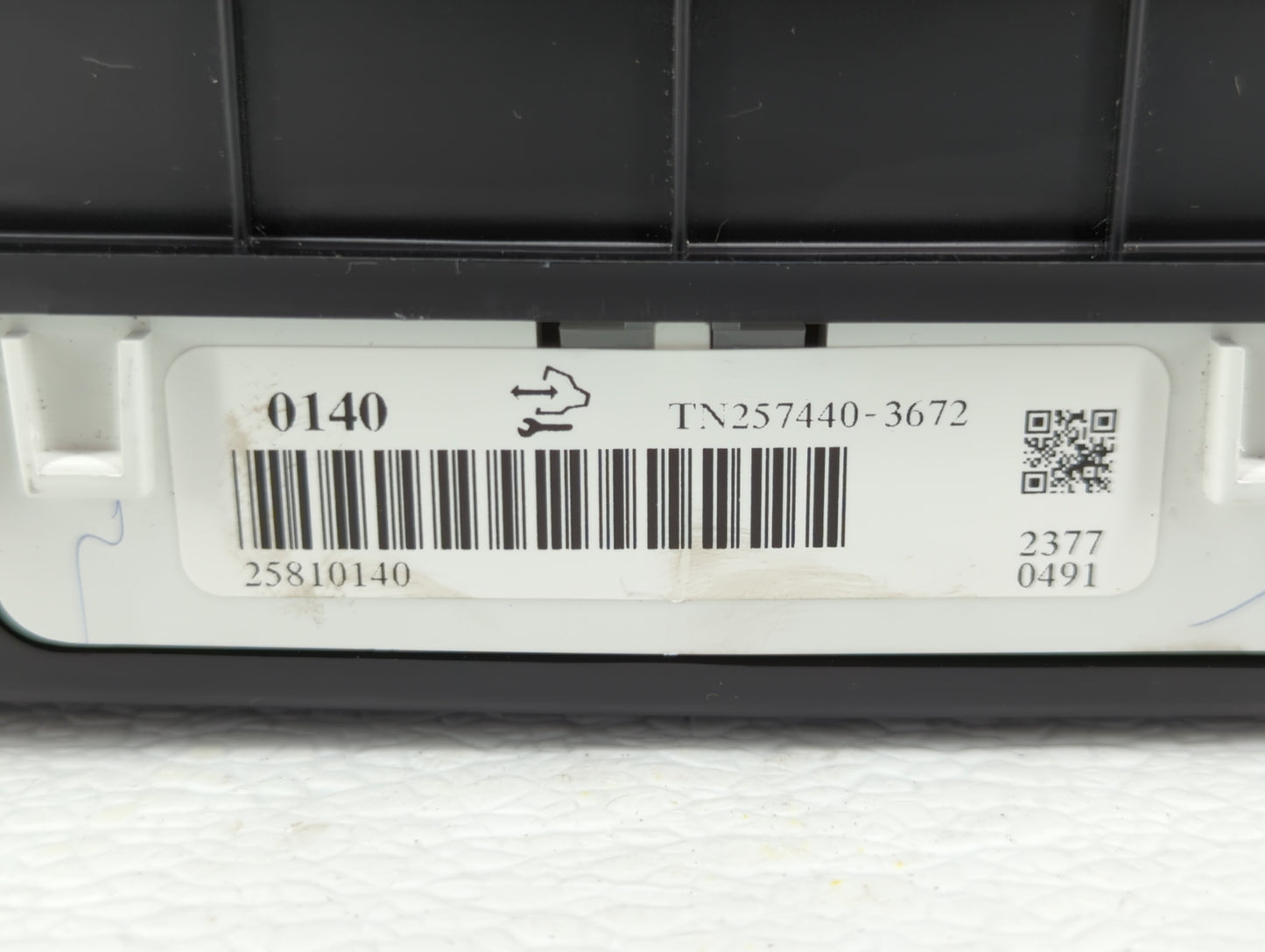 2008-2009 Cadillac Srx Instrument Cluster Speedometer Gauges P/N:25810140 25961448, 25904017, 25961448 Fits Fits 2008 2009 O