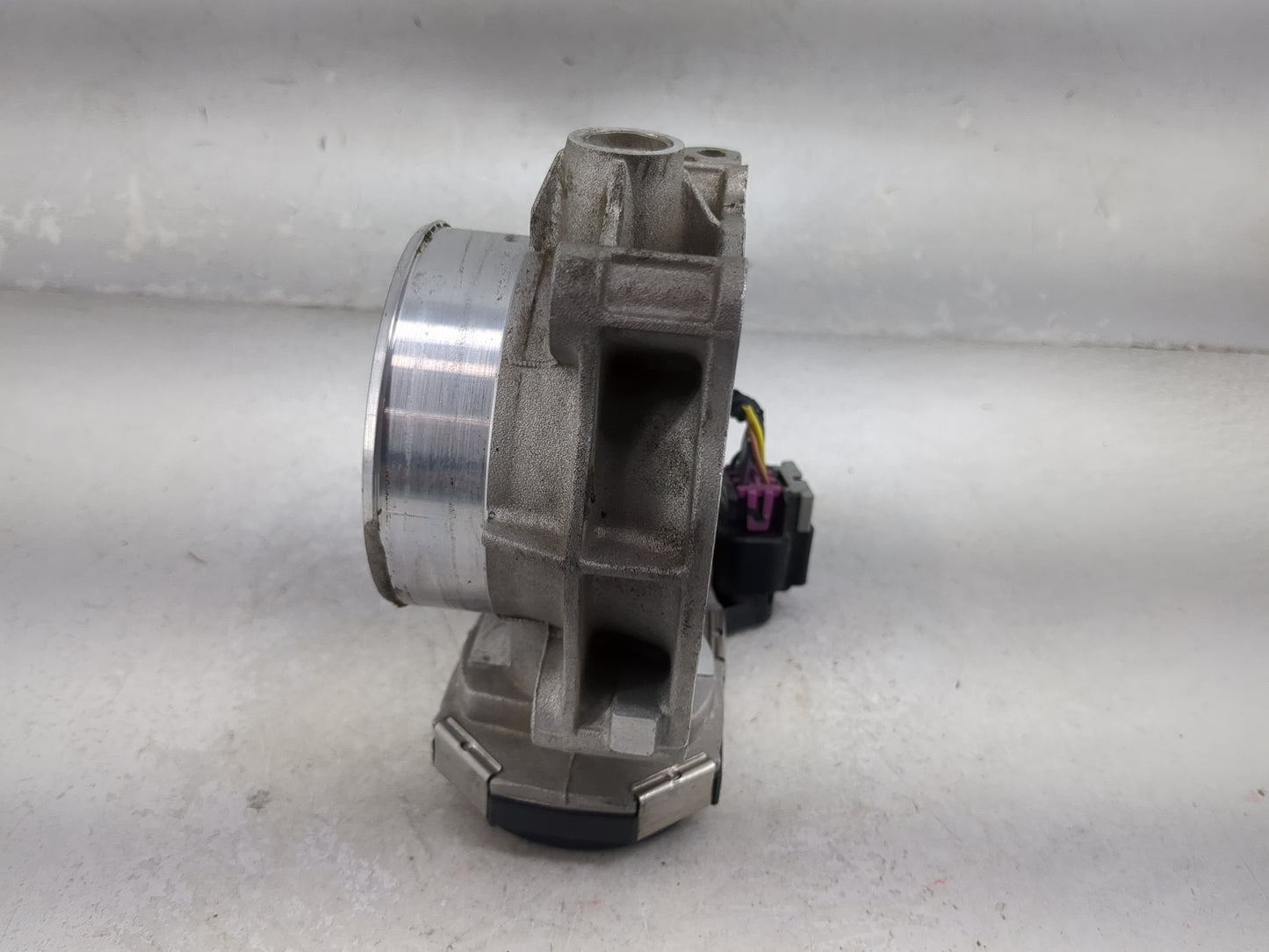 2007-2011 Cadillac Srx Throttle Body P/N:100.7.AA.009IA.3807.B Fits Fits 2007 2008 2009 2010 2011 2012 OEM Used Auto Parts -
