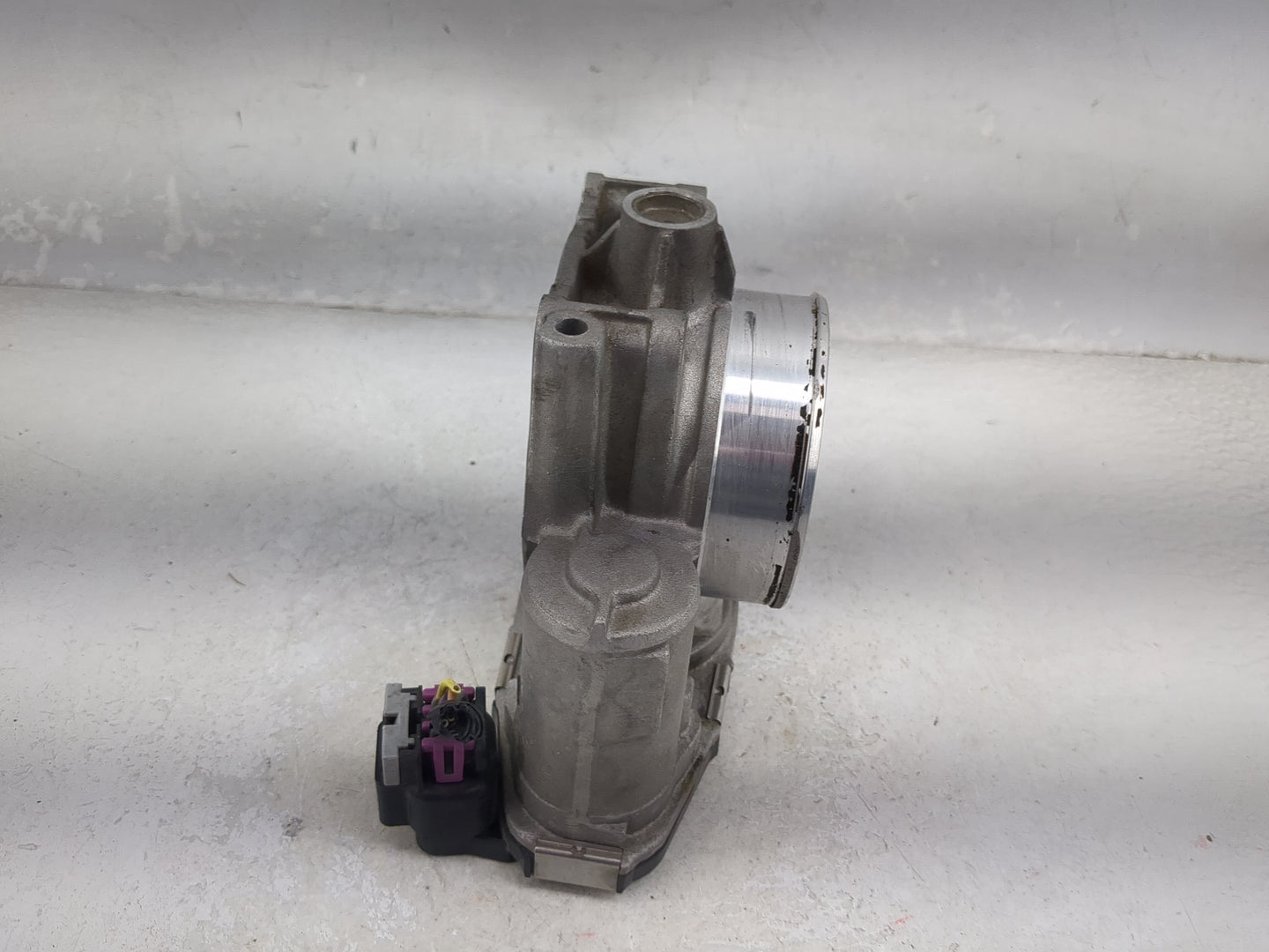 2007-2011 Cadillac Srx Throttle Body P/N:100.7.AA.009IA.3807.B Fits Fits 2007 2008 2009 2010 2011 2012 OEM Used Auto Parts -