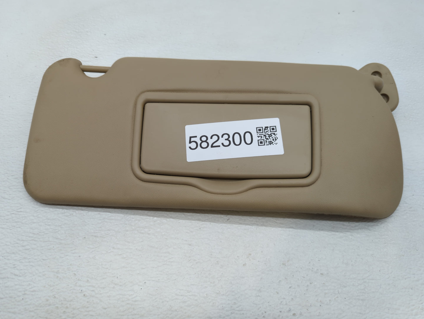 2008 Cadillac Srx Sun Visor Shade Replacement Passenger Right Mirror Fits OEM Used Auto Parts - Oemusedautoparts1.com