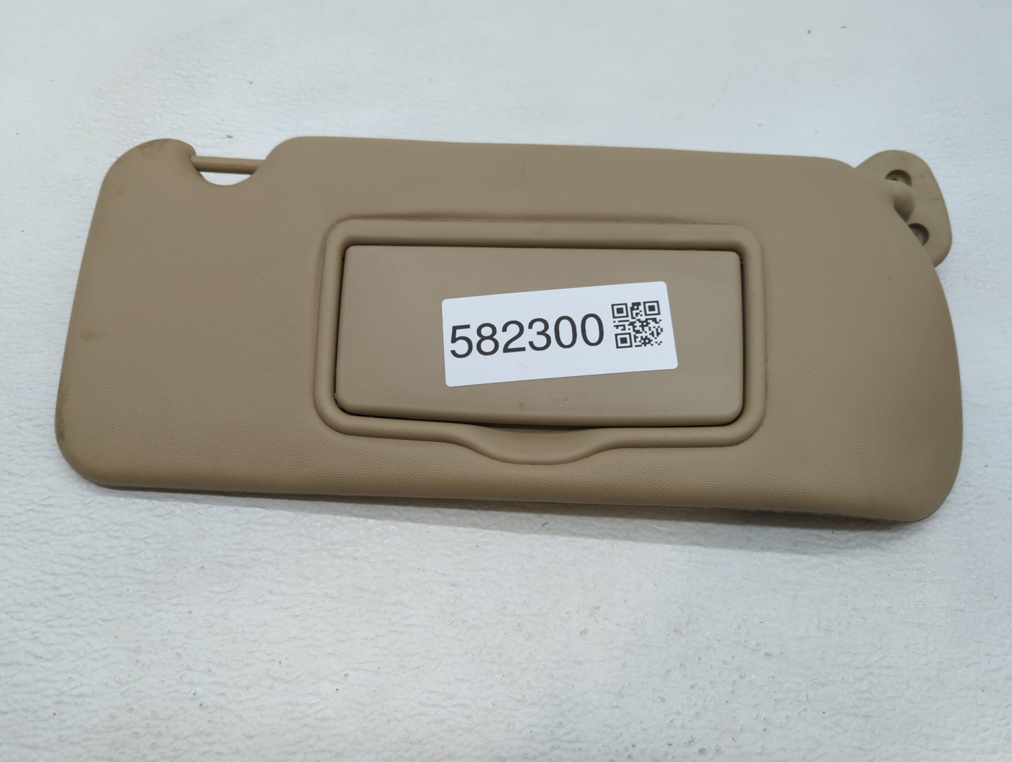 2008 Cadillac Srx Sun Visor Shade Replacement Passenger Right Mirror Fits OEM Used Auto Parts - Oemusedautoparts1.com