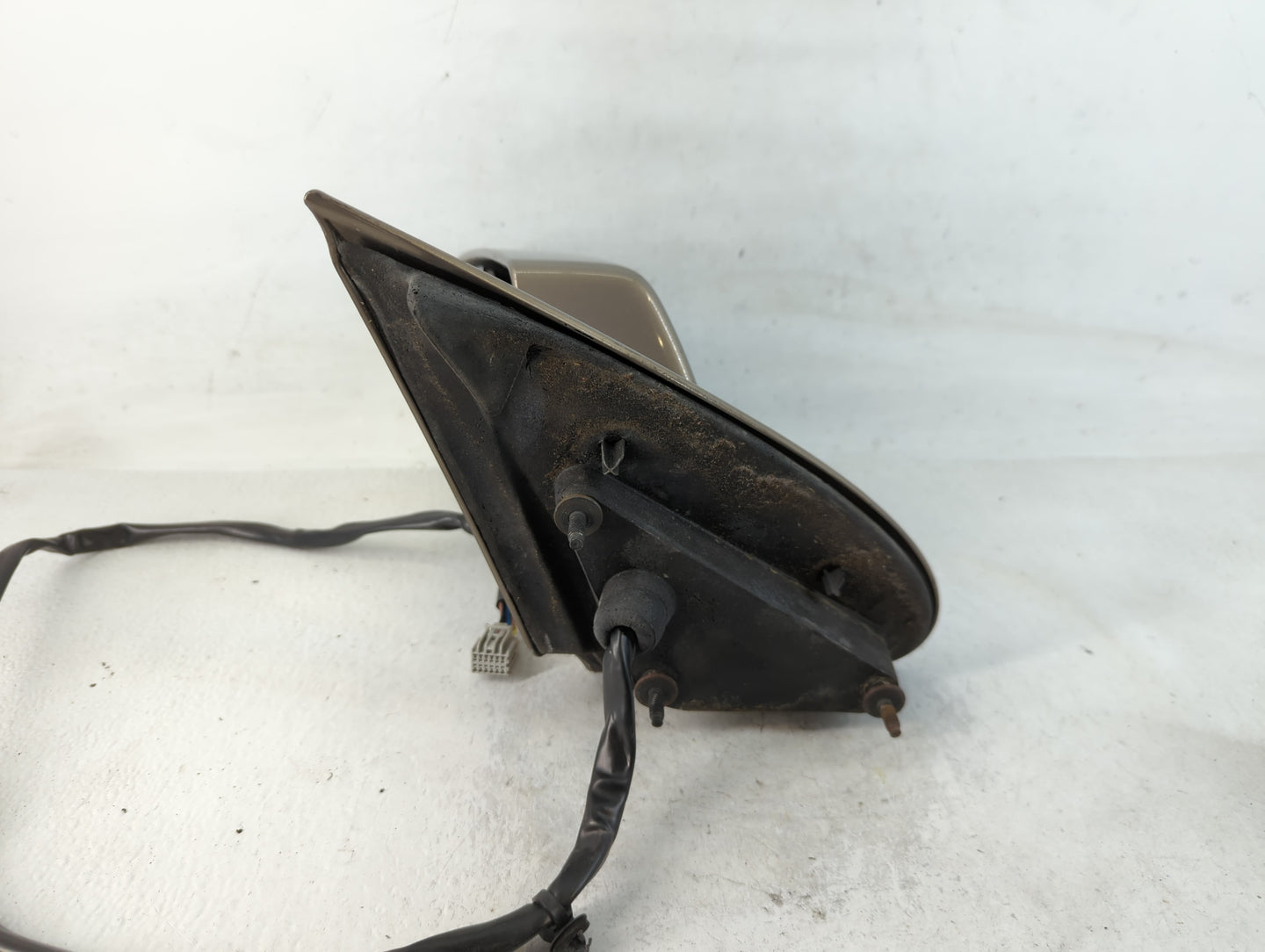 2004-2009 Cadillac Srx Driver Side View Mirror - Left Door Mirror OEM Used - Oemusedautoparts1.com