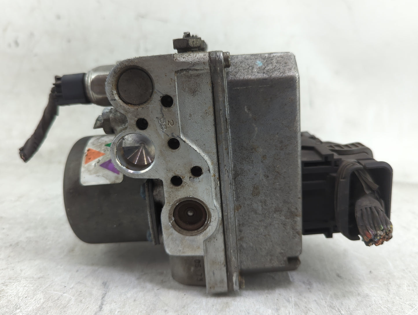 2005-2008 Cadillac Sts ABS Pump Control Module Replacement P/N:15797634 15228617, 15228622 Fits Fits 2005 2006 2007 2008 OEM