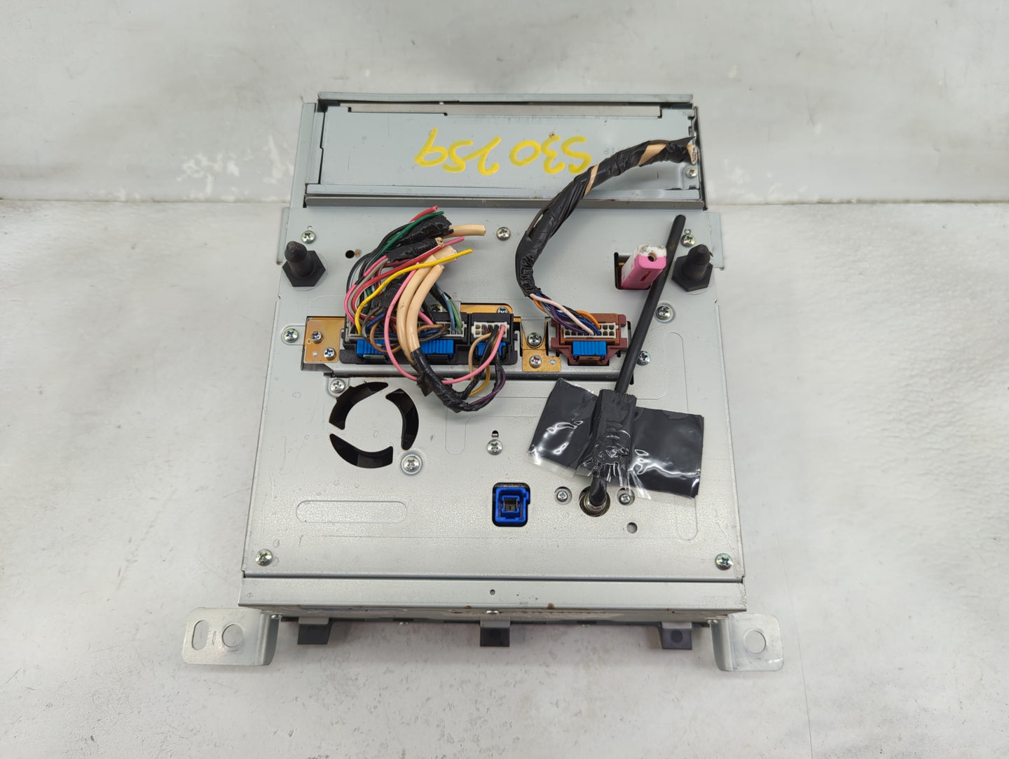 2008 Cadillac Sts Radio AM FM Cd Player Receiver Replacement P/N:25897589 Fits OEM Used Auto Parts - Oemusedautoparts1.com