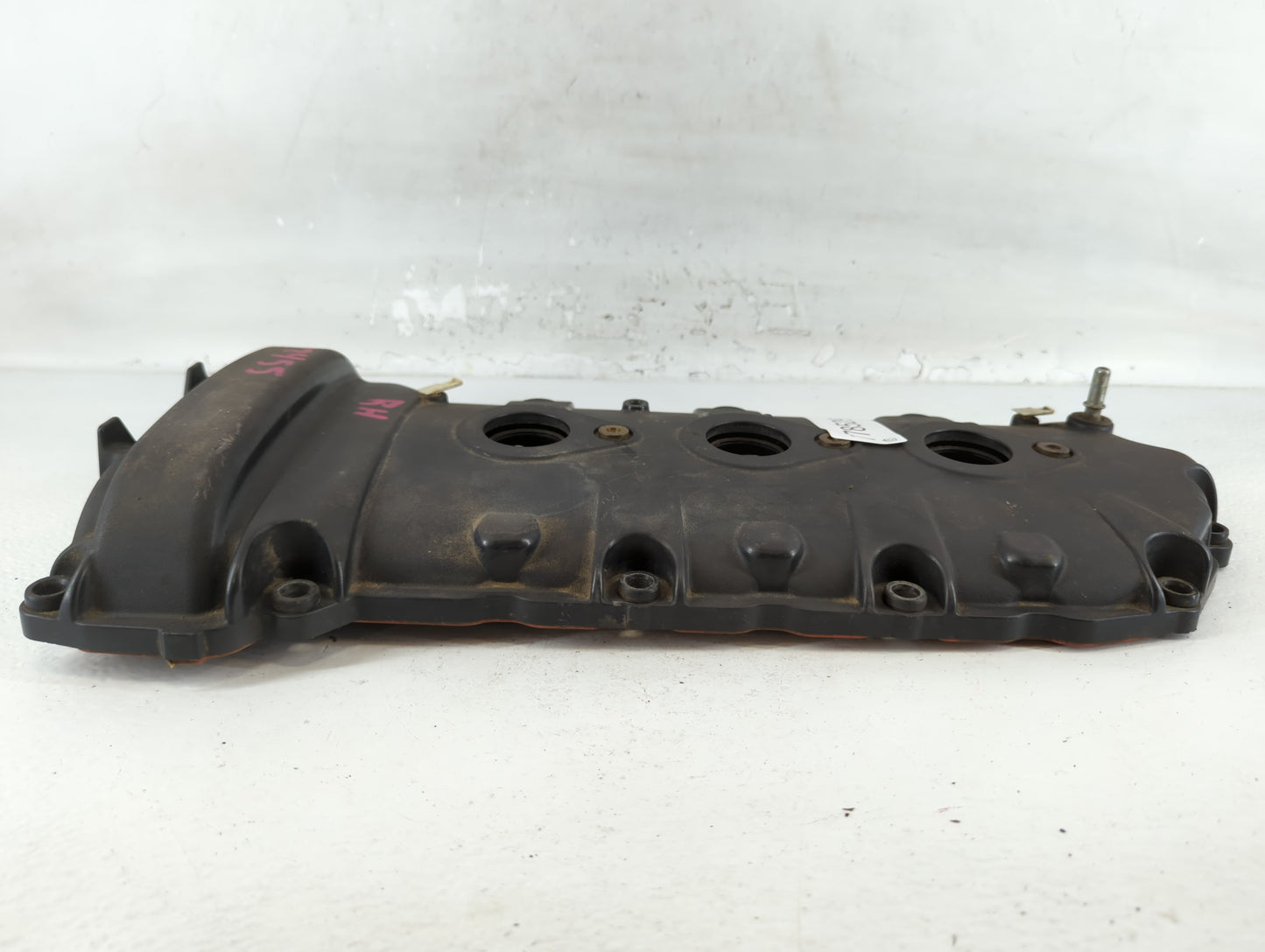 2008 Cadillac Sts Driver Left Cylinder Head Valve Cover P/N:12591202 Fits OEM Used Auto Parts - Oemusedautoparts1.com