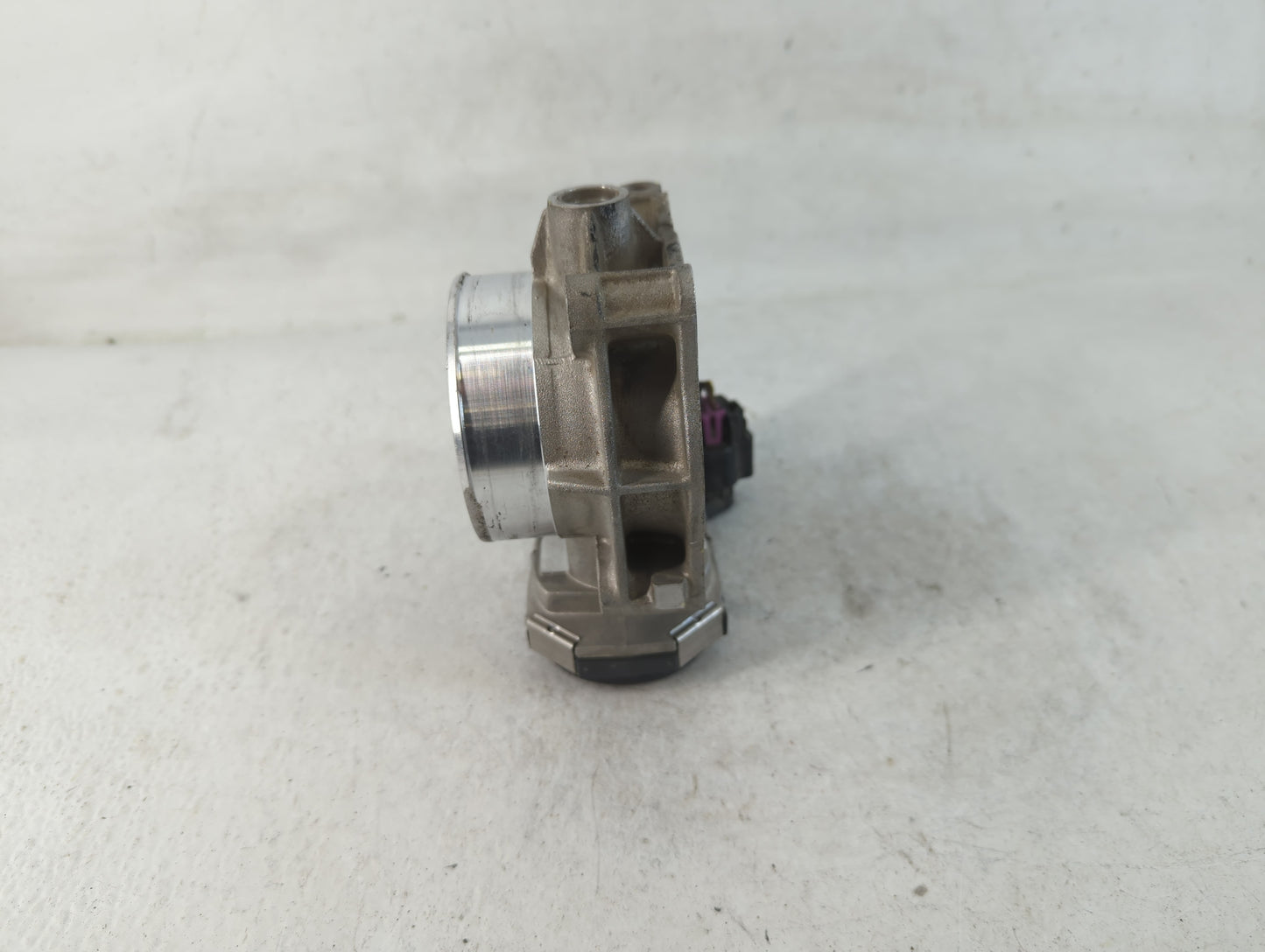 2008-2011 Cadillac Sts Throttle Body P/N:009IA Fits Fits 2007 2008 2009 2010 2011 2012 OEM Used Auto Parts - Oemusedautopart