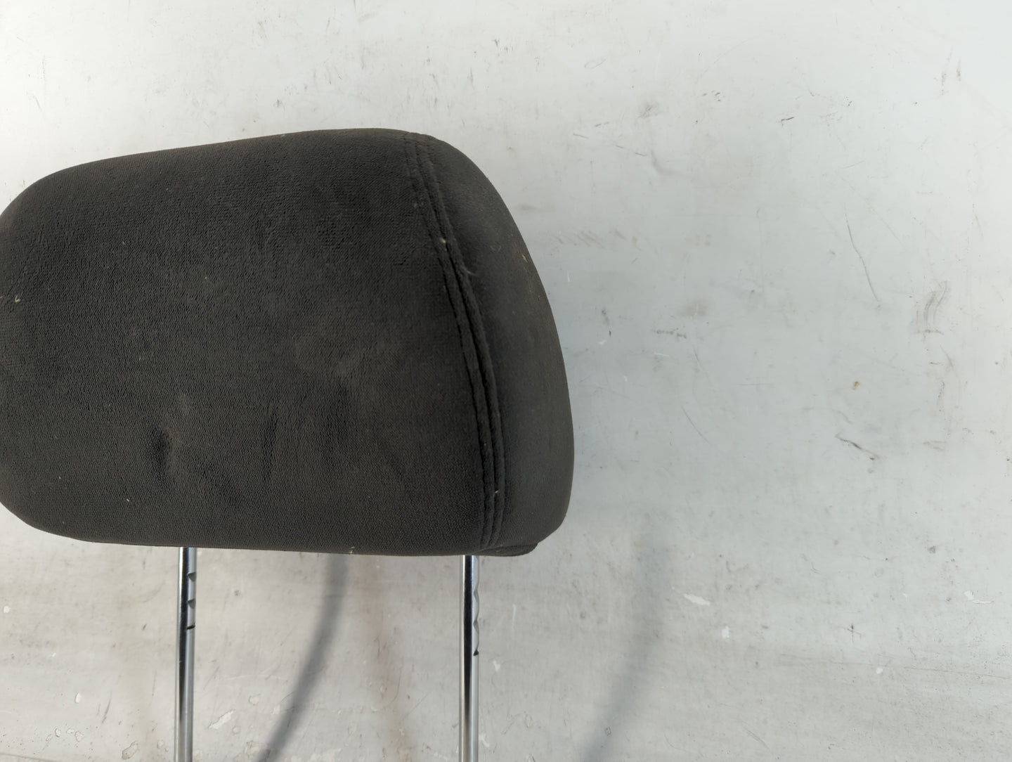 2008 Chevrolet Avalanche Headrest Head Rest Front Driver Passenger Seat Fits OEM Used Auto Parts - Oemusedautoparts1.com