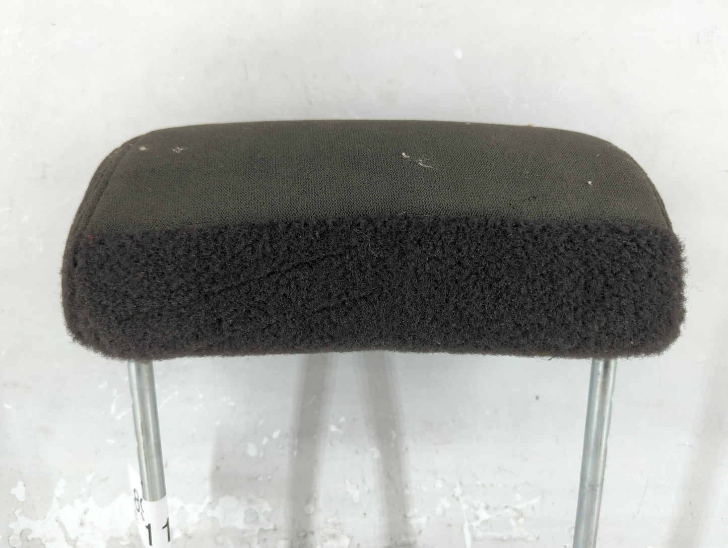 2008 Chevrolet Avalanche Headrest Head Rest Rear Seat Fits OEM Used Auto Parts - Oemusedautoparts1.com