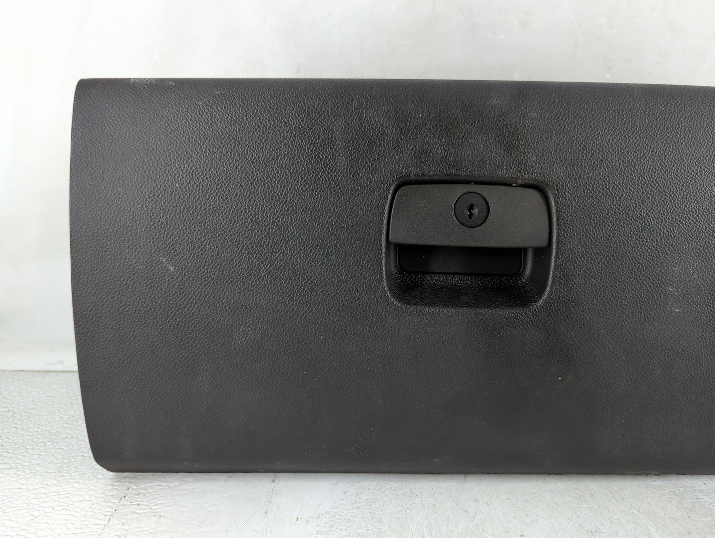 2008 Chevrolet Avalanche Passenger Glove Box Door Storage Compartment - Oemusedautoparts1.com