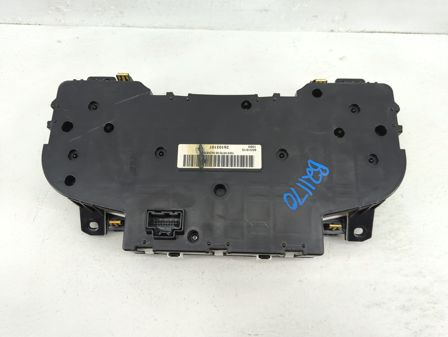 2008 Chevrolet Avalanche 1500 Instrument Cluster Speedometer Gauges P/N:28103107 Fits Fits 2007 2009 OEM Used Auto Parts - O