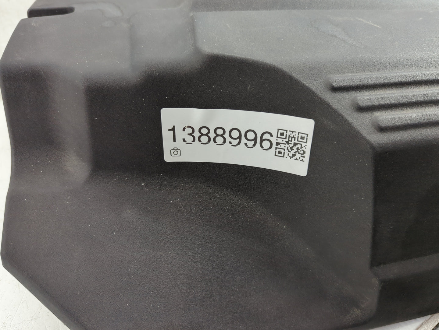 2008 Chevrolet Avalanche 1500 Engine Cover - Oemusedautoparts1.com