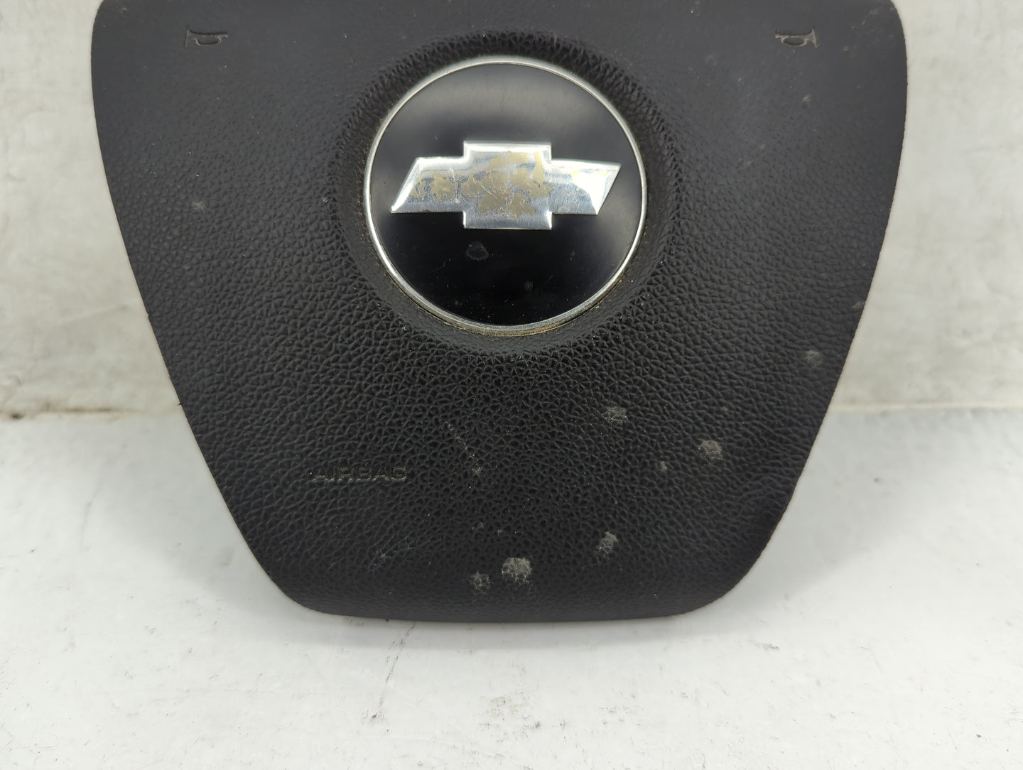 2008 Chevrolet Avalanche 1500 Air Bag Driver Left Steering Wheel Mounted Fits OEM Used Auto Parts - Oemusedautoparts1.com