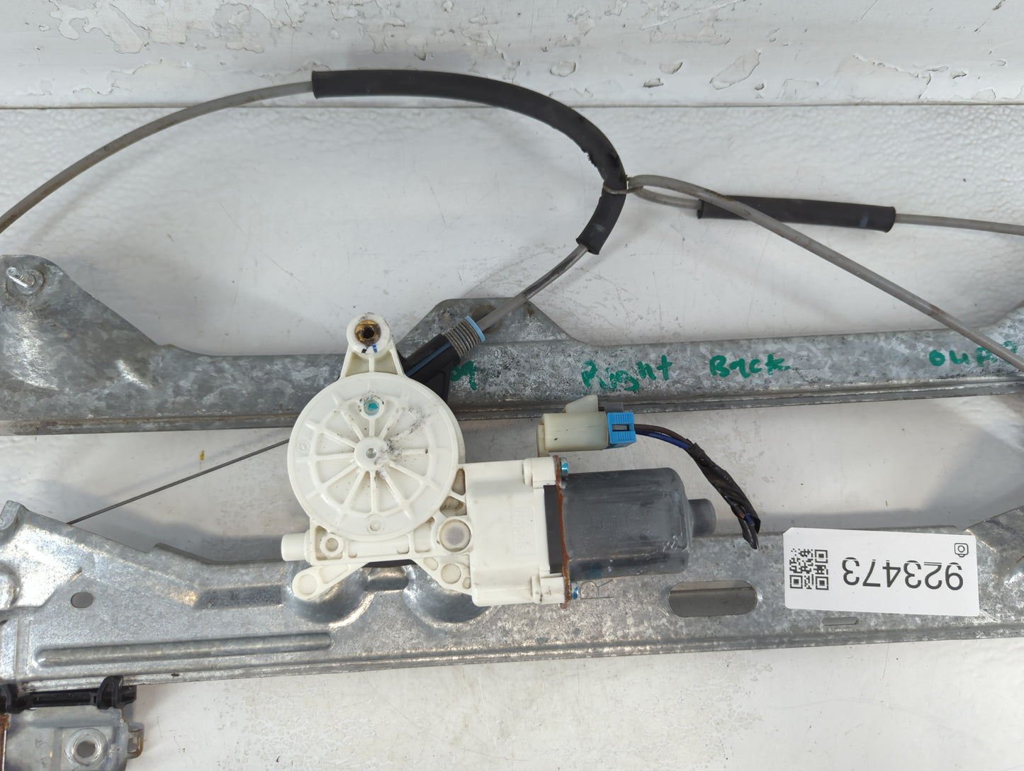 Chevrolet Avalanche 1500 Passenger Rear Right Power Window Motor - Oemusedautoparts1.com