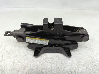 compare product Chevrolet Aveo Spare Scissor Car Jack 1115005