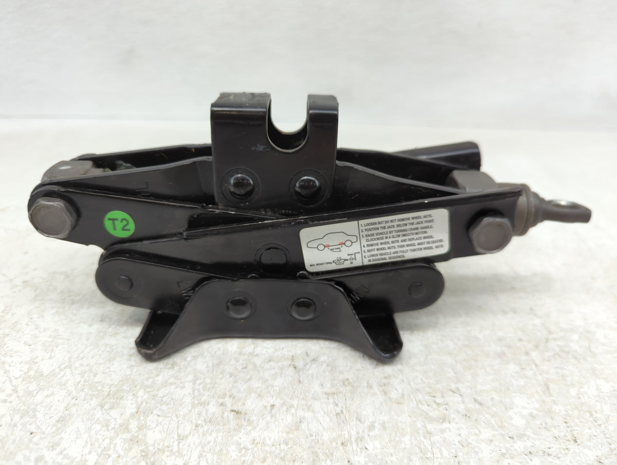 Chevrolet Aveo Spare Scissor Car Jack 1115005 - Oemusedautoparts1.com